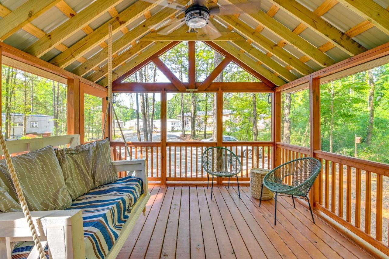Contemporary Starkville Tiny Cabin 3 Mi To Msu! Экстерьер фото